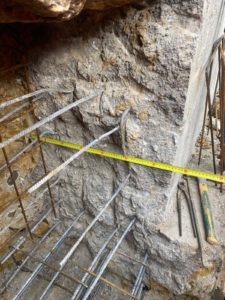 Voile et longrine pour reprise en sous-œuvre du murs en moellons par passes alternées : ferraillage