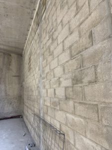 Voile en parpaings pleins