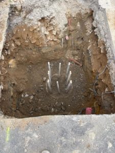 Excavation pour réalisation du massif