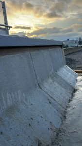BATI-IDF relevé d'étanchéité protégé au mortier en tête du tablier de l'ouvrage d'art M4 — CDG Express, Saint-Denis (93)
