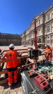 treuil de puisatier excavation manuelle Cour Carrée Louvre