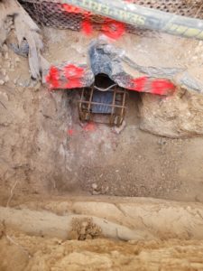 BATI-IDF ferraillage du massif de liaisonnement au micropieu, en fond de fouille sous la fondation existante — reprise en sous-œuvre d'une villa, Marseille