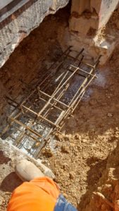 BATI-IDF reconstitution de la longrine de fondation avant fermeture du vide sanitaire — reprise en sous-œuvre d'une villa, Marseille