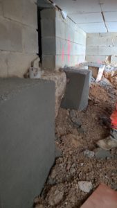 BATI-IDF massifs de liaisonnement en béton armé coulés à l'intérieur de la galerie creusée dans le vide sanitaire — reprise en sous-œuvre, Marseille