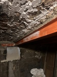 BATI-IDF empochement et scellement des poutres métalliques dans les murs porteurs — caves Saint-Denis