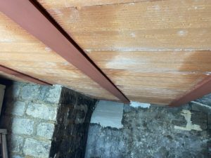 BATI-IDF détail de la nouvelle structure porteuse en poutres métalliques — plancher caves Saint-Denis