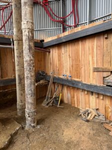 BATI-IDF fouille blindée terrassée au droit d'une pile de viaduc traversante — reprise en sous-œuvre Ligne 15 Grand Paris Express, La Défense