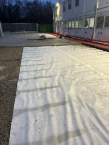 BATI-IDF caniveau à grille de drainage intégré à la dalle de plateforme béton fibré — Ligne 15 du Grand Paris, Aubervilliers (93).