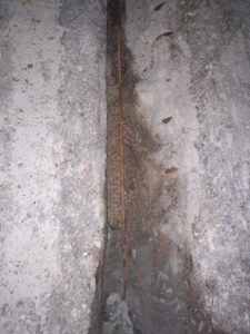 BATI-IDF traitement d'un joint vertical de panneaux de paroi moulée (repiquage, régénération) — ouvrage OA 301, Aulnay-sous-Bois (93).