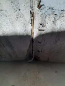 BATI-IDF panneau de paroi moulée traité et fini (parement et joint régénérés au mortier fibré) — ouvrage OA 301, Aulnay-sous-Bois (93).