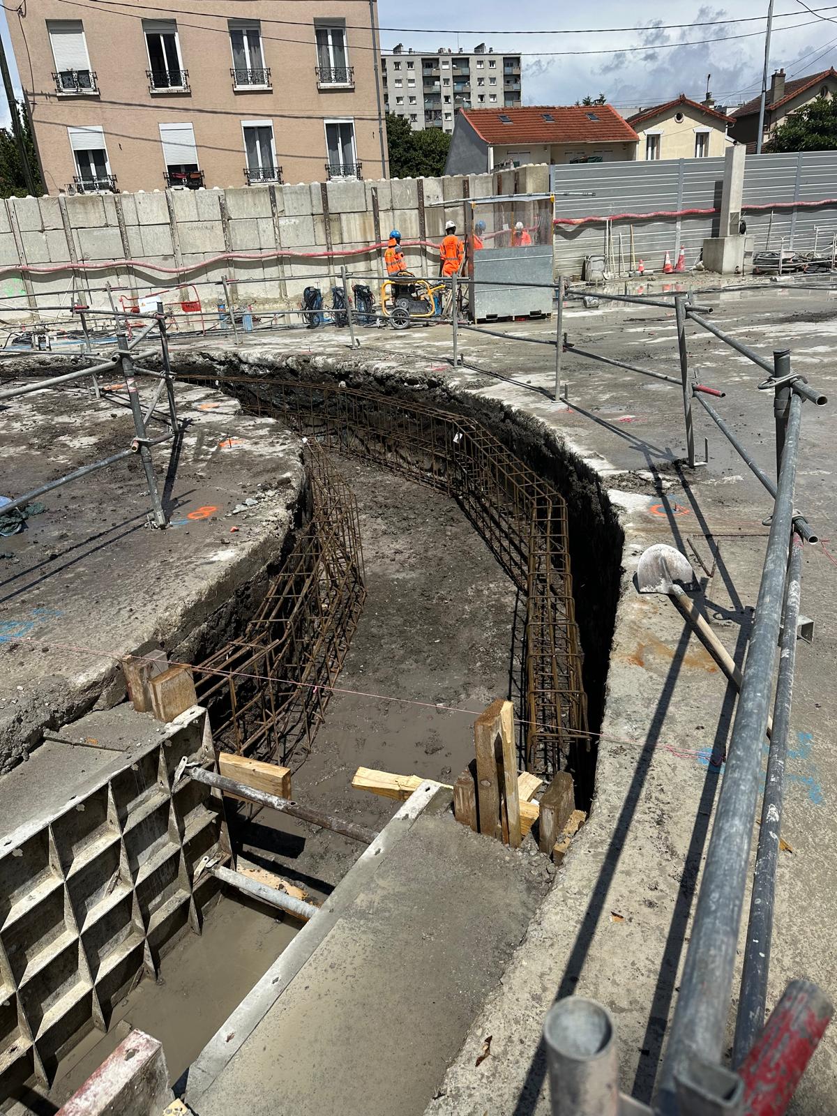 BATI-IDF ferraillage des murettes-guides circulaires en tranchée — ouvrage 6702, Ligne 15 Est, Bobigny (93).