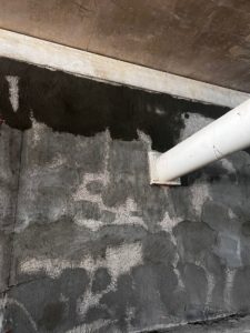BATI-IDF traitement des défauts de la poutre de couronnement depuis une nacelle, en tête de paroi moulée du CDG Express — Mitry-Mory (77).