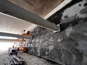BATI-IDF reprise de l'arase de la paroi moulée en interface de la poutre de couronnement : piochage et reconstitution au mortier fibré — Mitry-Mory (77).
