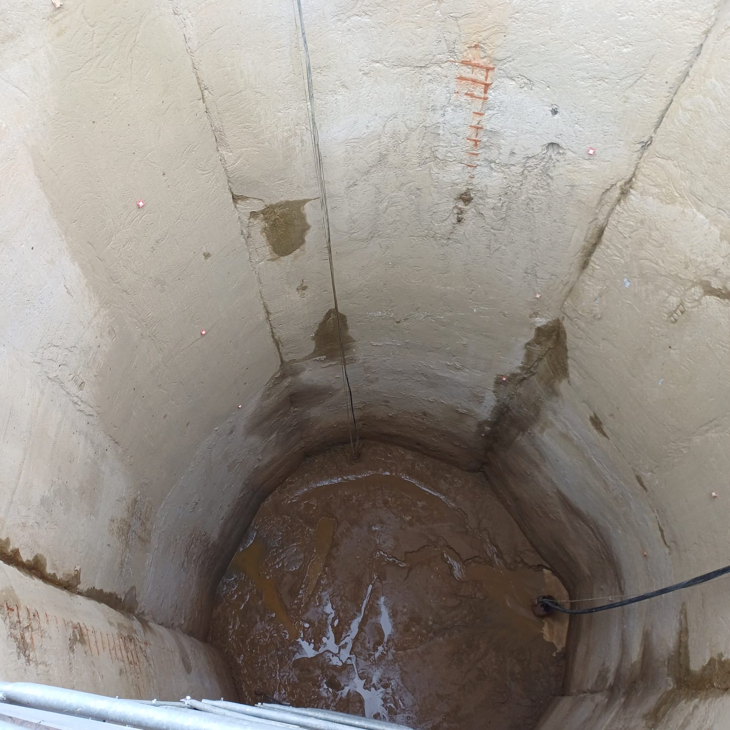 BATI-IDF puits circulaire de paroi moulée du Siphon Ilet, parois traitées en finitions — Le Havre (76).