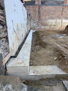 BATI-IDF poutre de couronnement béton armé achevée — Carré Oberthür, Rennes (35).
