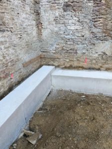 BATI-IDF angle de la poutre de couronnement le long du mur existant — Carré Oberthür, Rennes (35).
