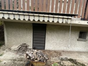 BATI-IDF façade et abords du pavillon pendant la reprise en sous-œuvre — Sassenage (38).