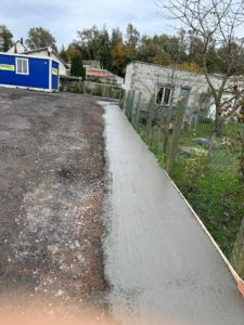 BATI-IDF dalle en béton armé des silos (ép. 30 cm, 2 lits de treillis ST 65 C) en cours — Bassin Sticker, Sin-le-Noble (59).